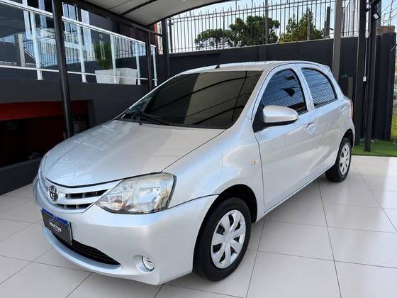 TOYOTA ETIOS 1.3 X 16V FLEX 4P MANUAL TOYOTA ETIOS 1.3 X 16V FLEX 4P MANUAL
